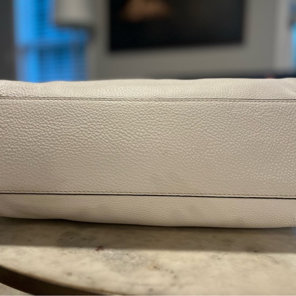 Micheal Kors White Pebbled Leather Tote with Bling - Picture 4 of 5